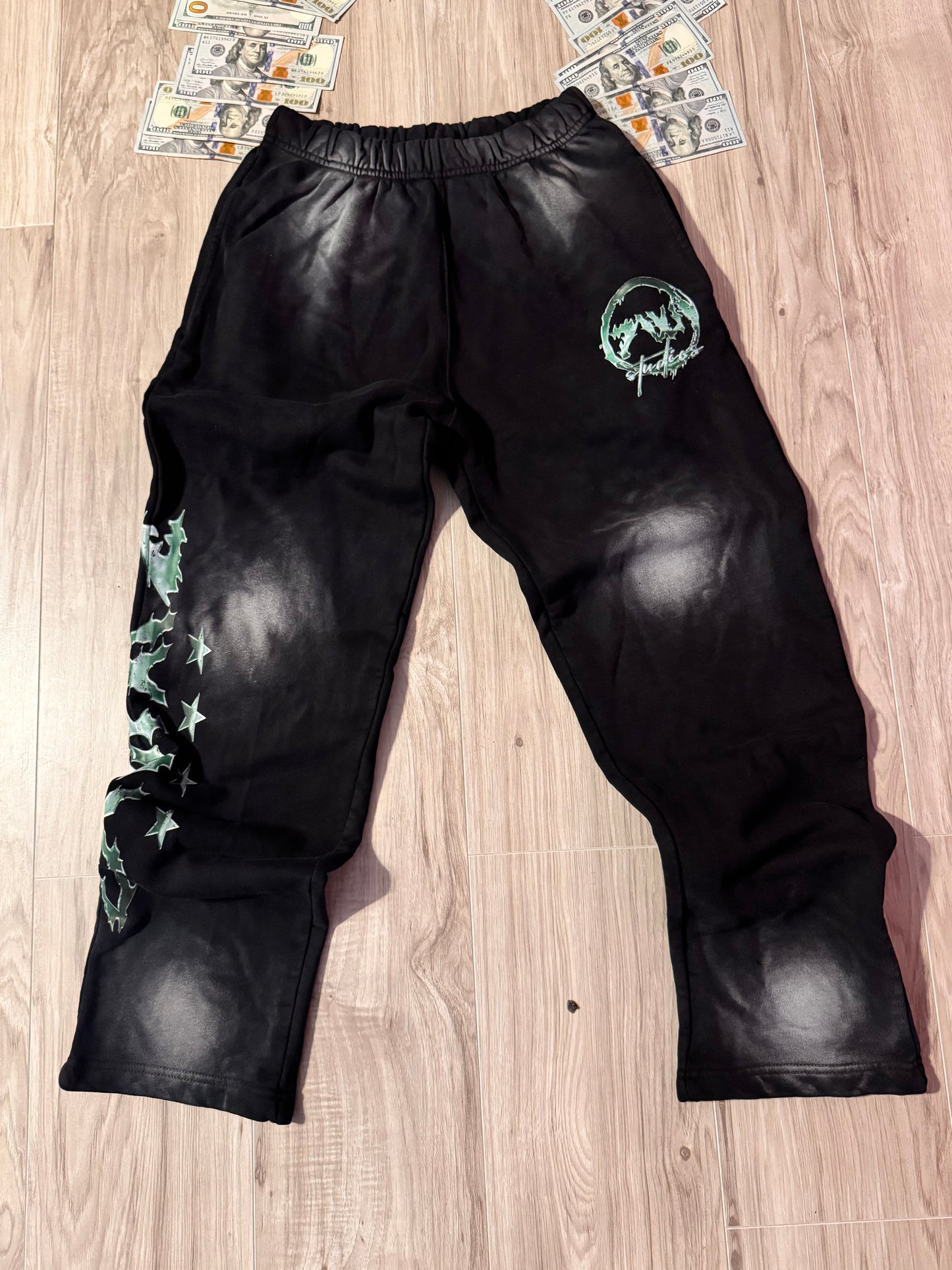 Sun dried Green skull set